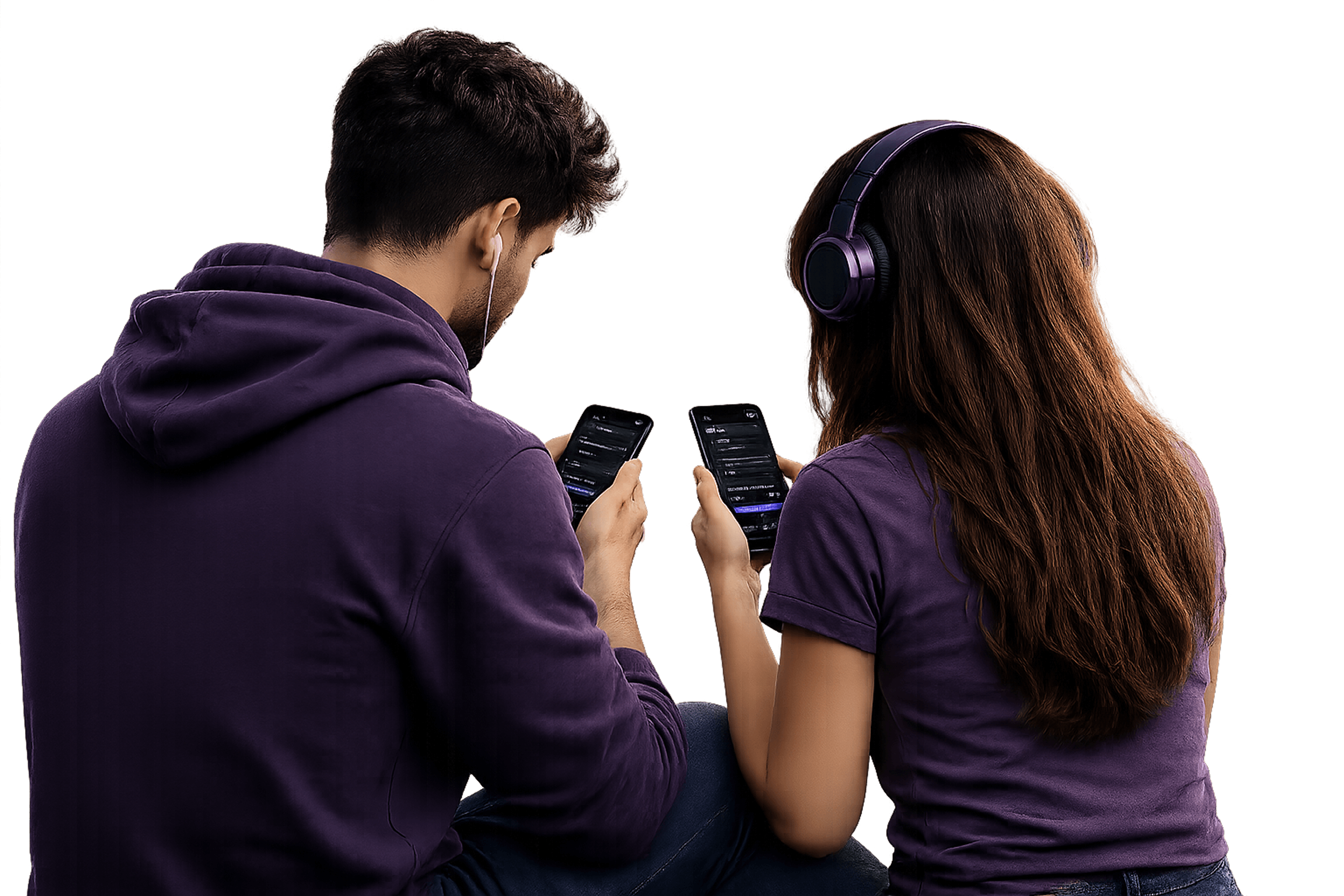 Pessoas estudando programação C# no celular